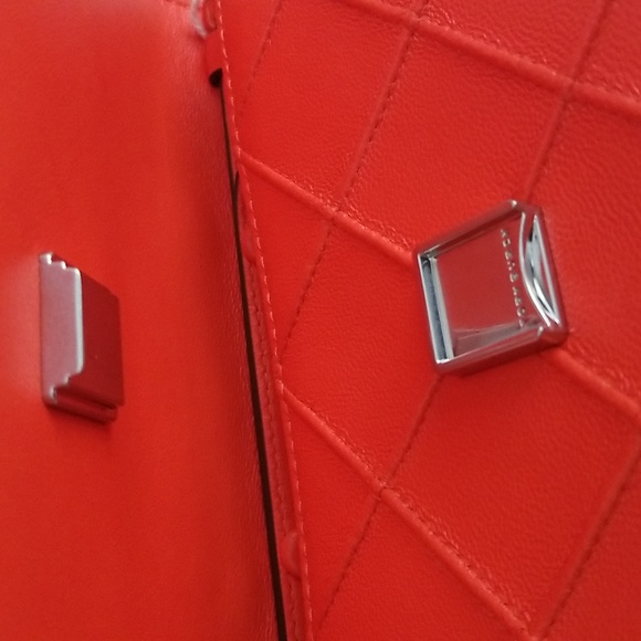 New Tory Burch Fleming Soft Chain Wallet - Picture 9 of 14